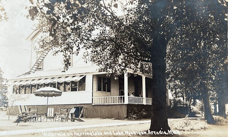 Watervale Inn - Old Postcard (newer photo)